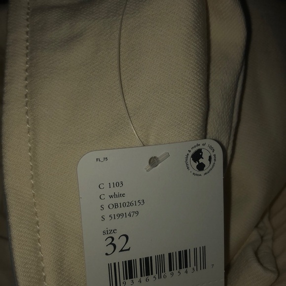 Free People || NWT || White Penny Pull On Flare Jeans - Picture 5 of 7